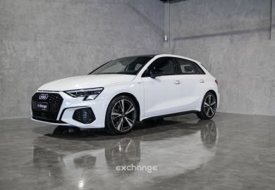 AUDI A3 Sportback 2.0 40 MHEV TFSI Performance Black S-tronic  2022 Branco Ibis