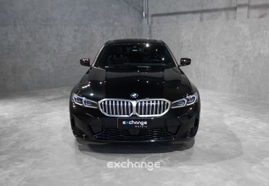 BMW 320i M Sport 2024 Preto Safira