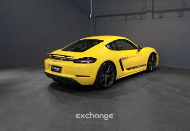 Porsche Cayman T 2022 Amarelo Racing