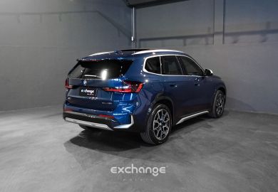 BMW X1 SDrive 20i X-Line 2023 Azul Phytonic