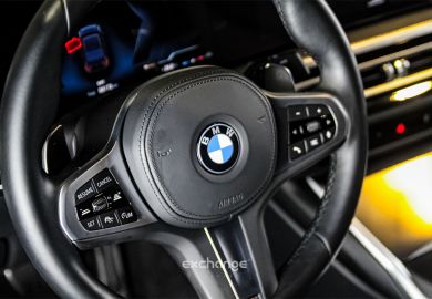 BMW 320i M Sport 2023 Preto Safira